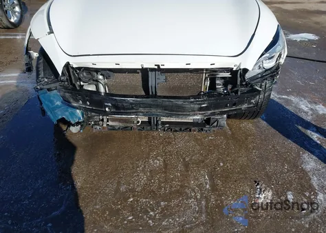 2015 Infiniti Q70 3.7X из США, поврежденный, VIN JN1BY1AR9FM561337